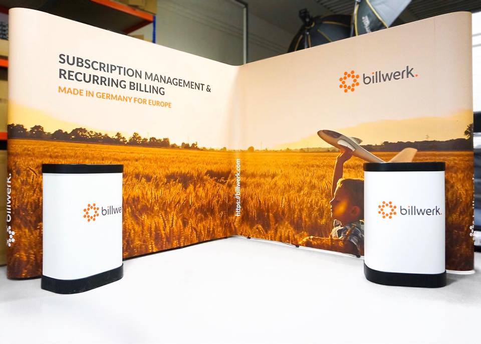 billwerk-l-shaped-pop-up-stand billwerk-l-shaped-pop-up-stand